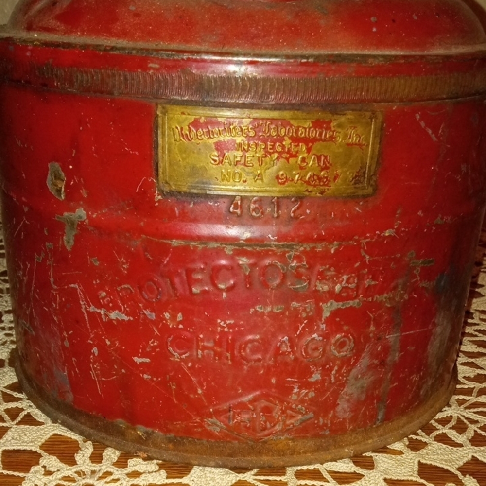 Rustic Red Metal Kettle - Picture 2 of 3